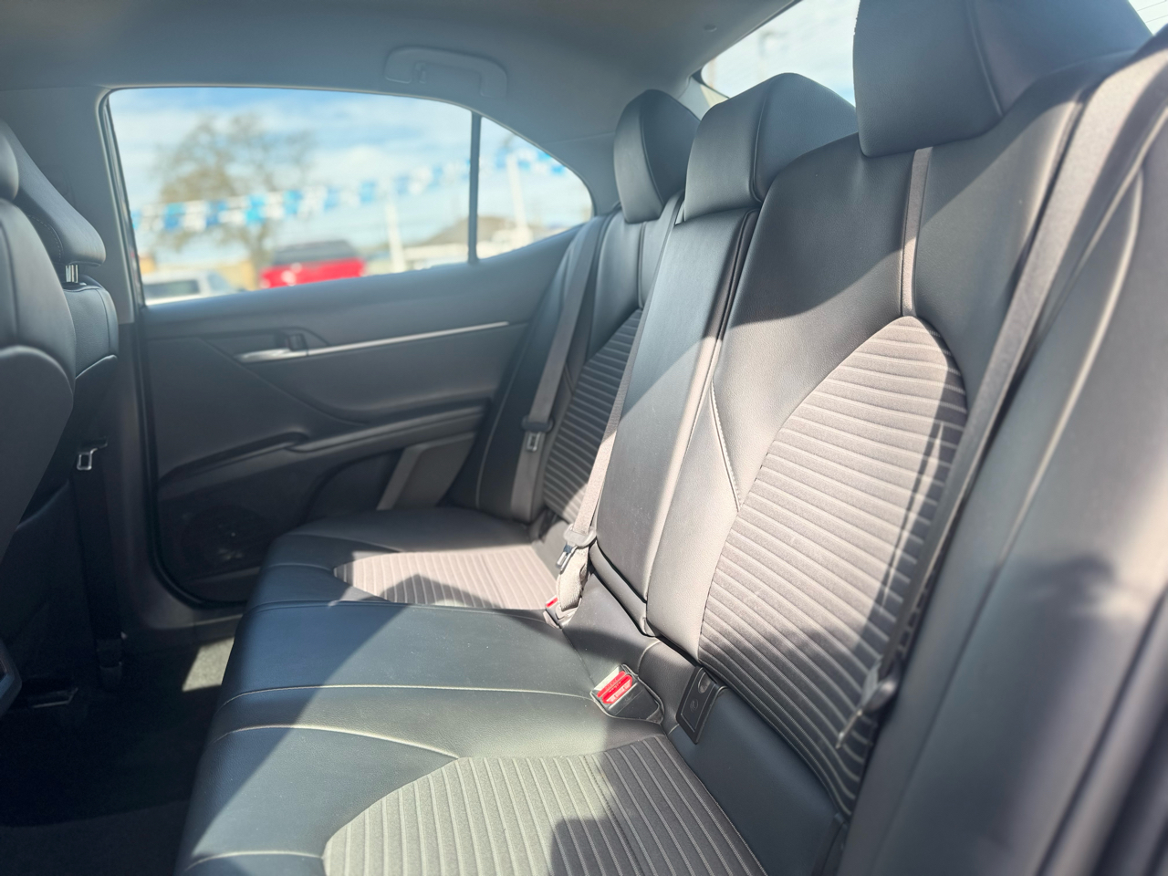 Toyota Camry SE 2022