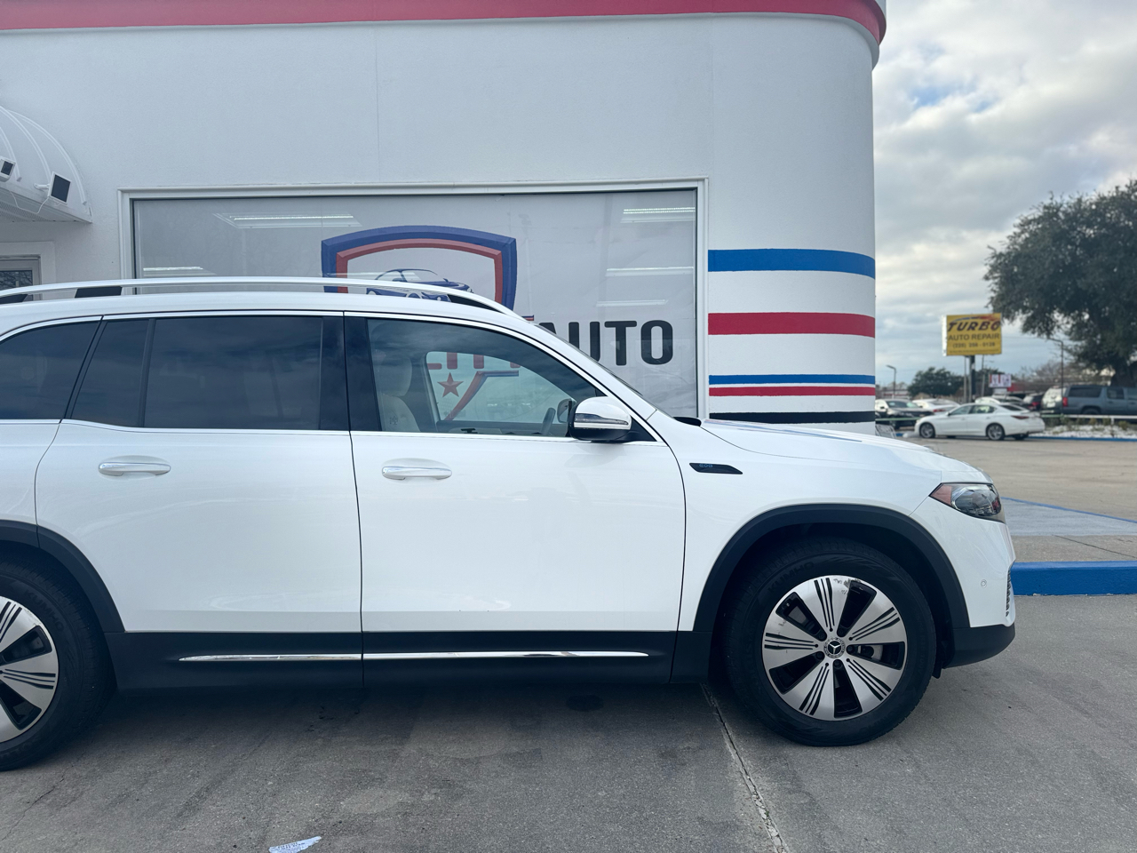 Mercedes-Benz EQB EQB250+ 2023