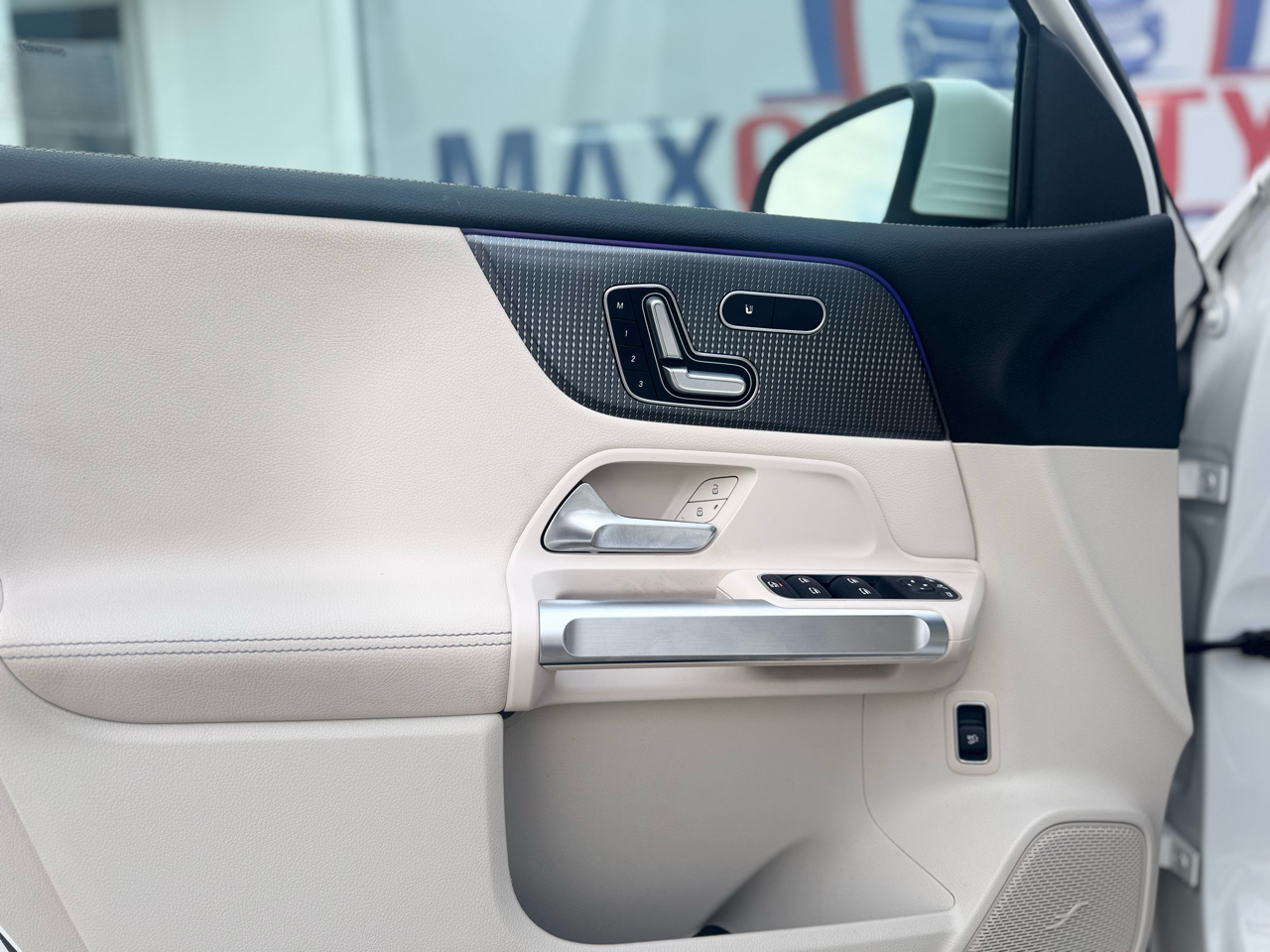 Mercedes-Benz EQB EQB250+ 2023