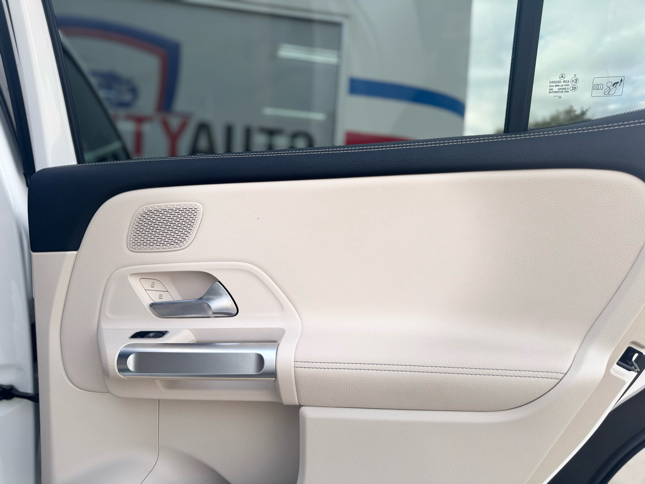 Mercedes-Benz EQB EQB250+ 2023