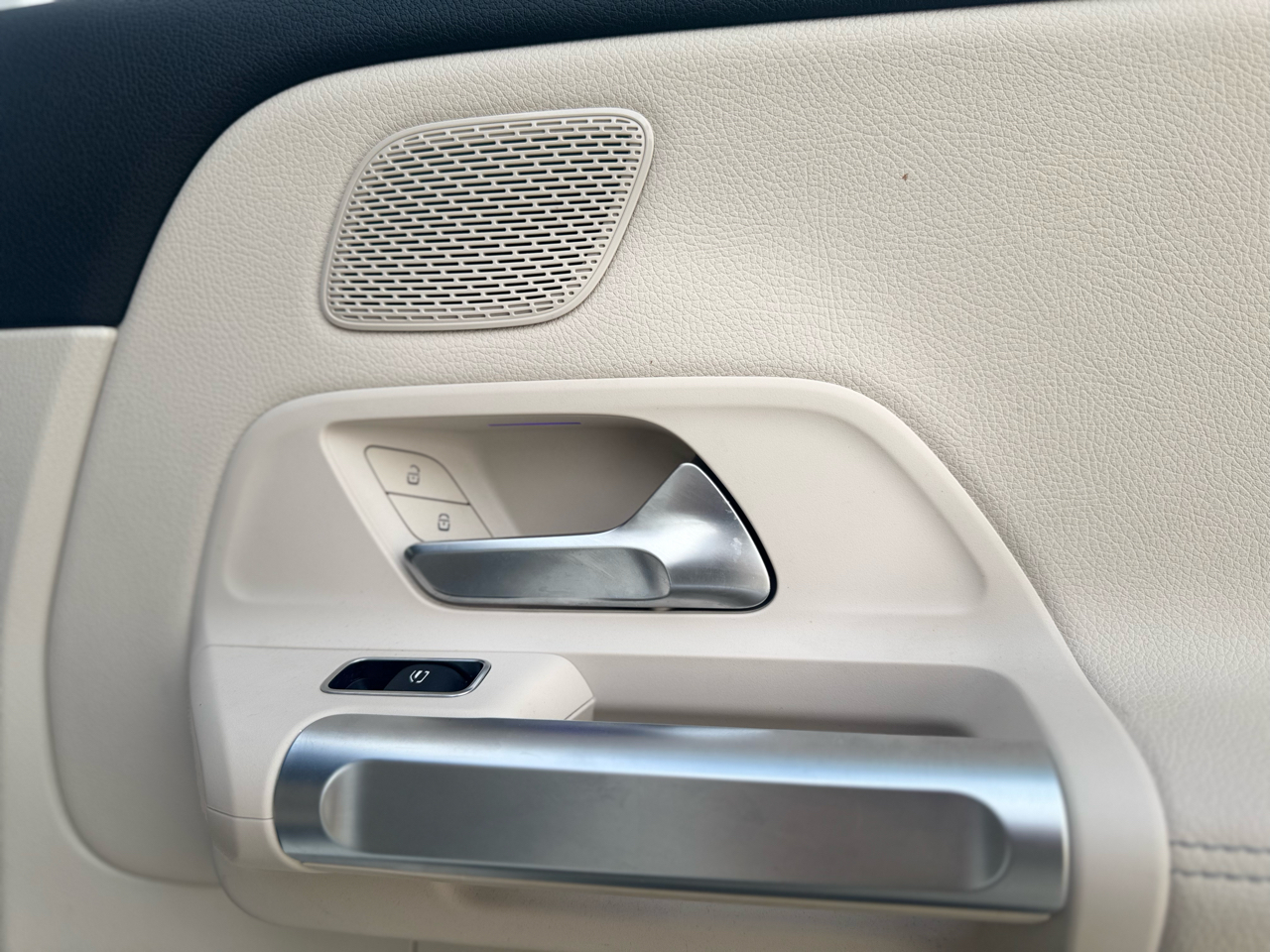 Mercedes-Benz EQB EQB250+ 2023