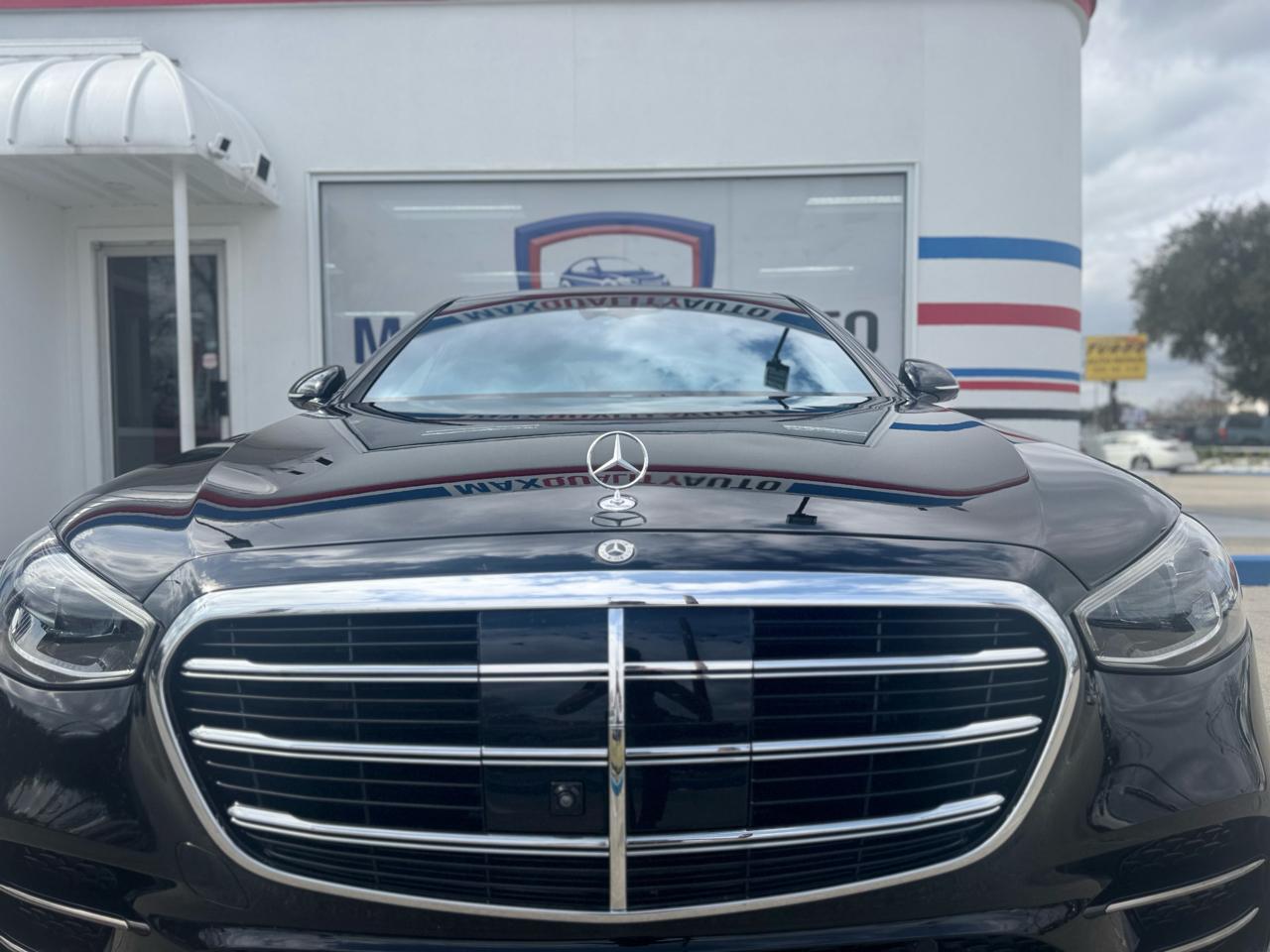 Mercedes-Benz S-Class S500 4MATIC 2023