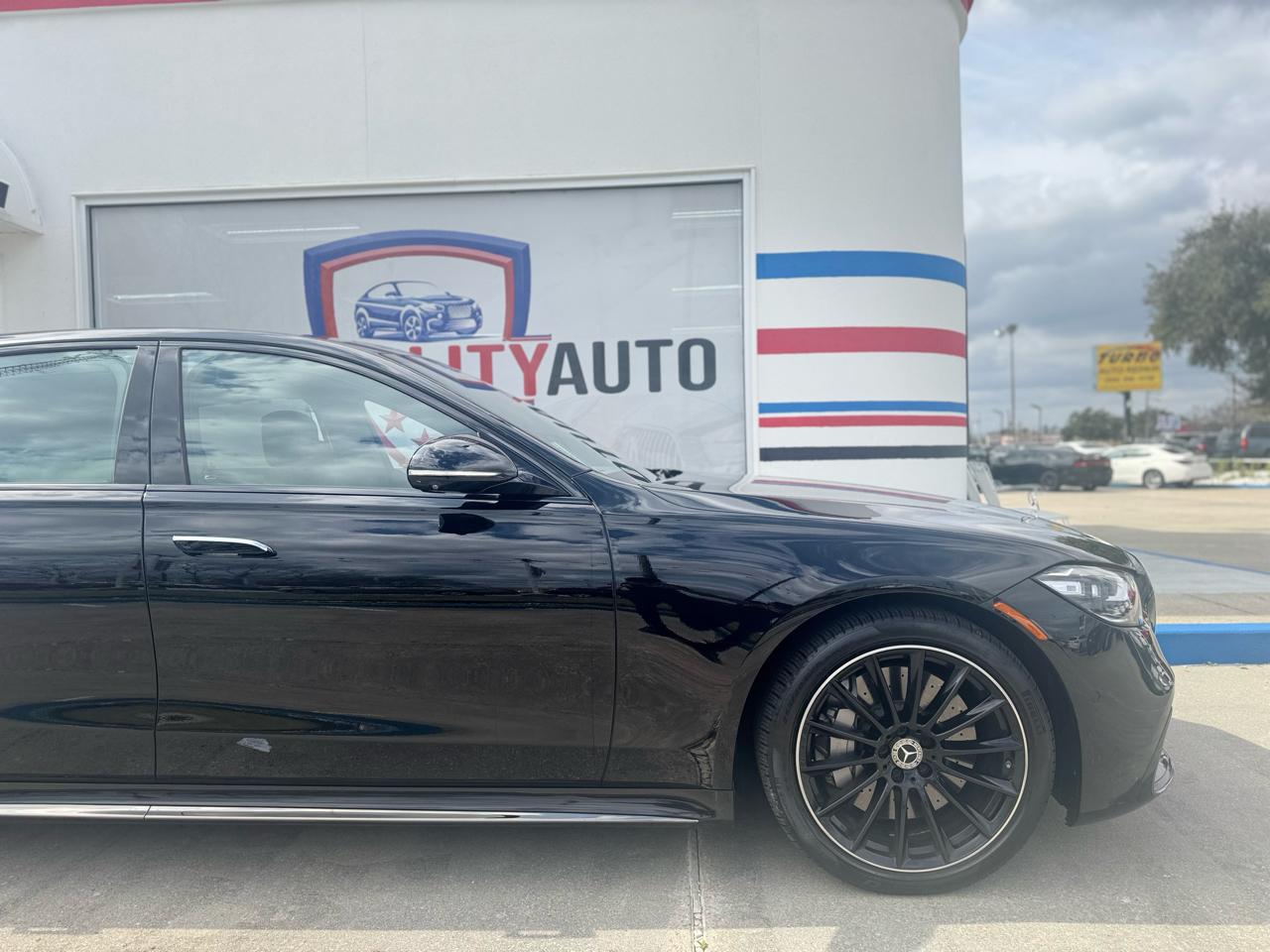 Mercedes-Benz S-Class S500 4MATIC 2023