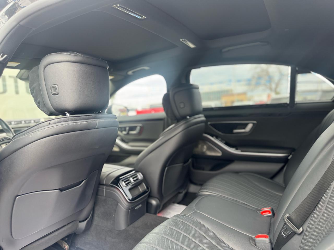 Mercedes-Benz S-Class S500 4MATIC 2023