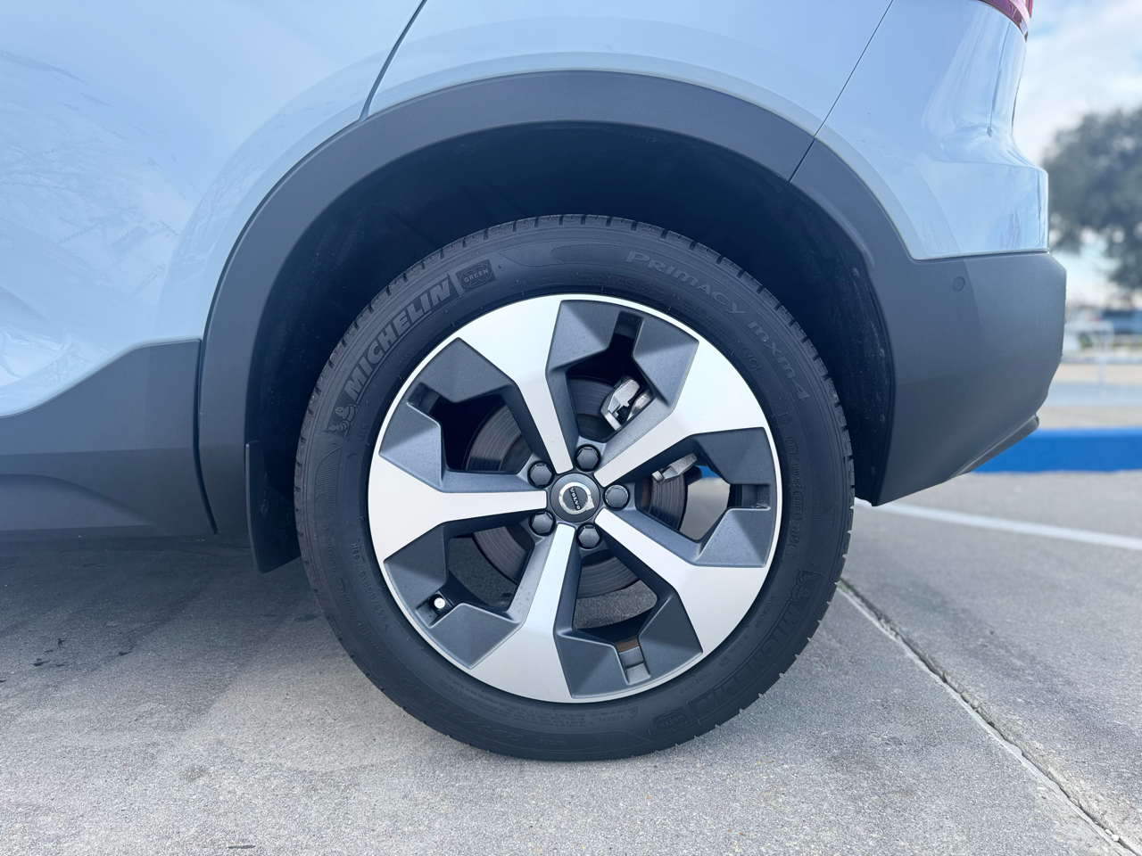 Volvo XC40 B5 Plus Dark AWD 2024