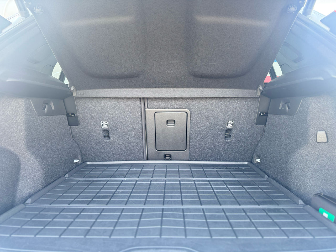 Volvo XC40 B5 Plus Dark AWD 2024