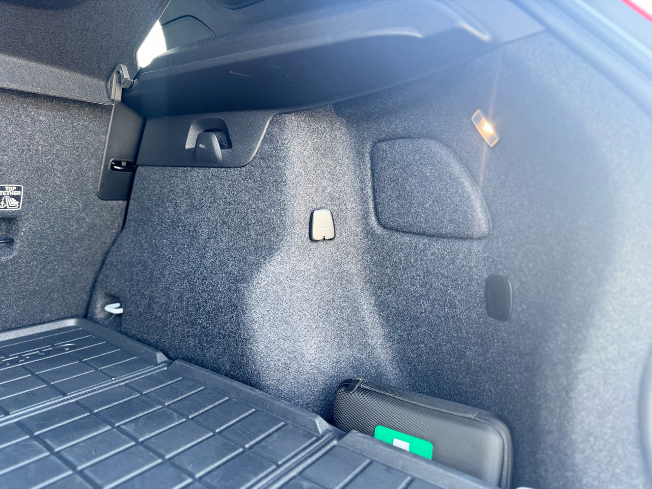 Volvo XC40 B5 Plus Dark AWD 2024