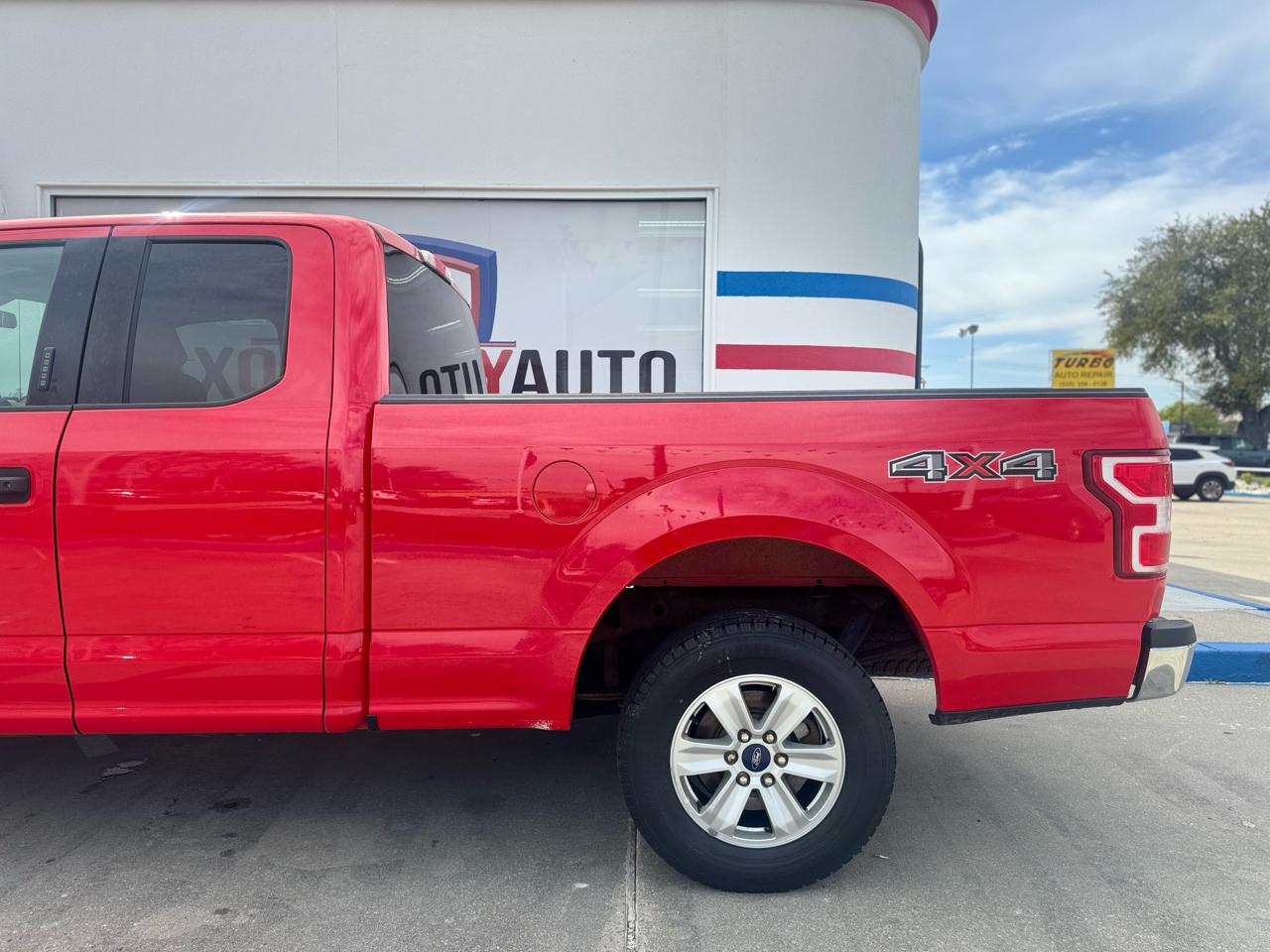 Ford F-150 XLT SuperCrew 6.5-ft. Bed Flareside 4WD 2018