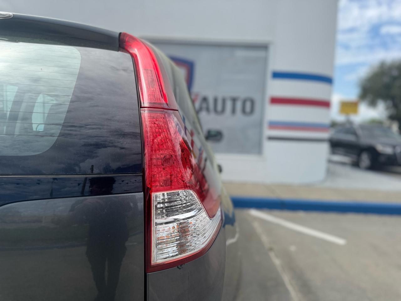 Honda CR-V LX 2WD 5-Speed AT 2013