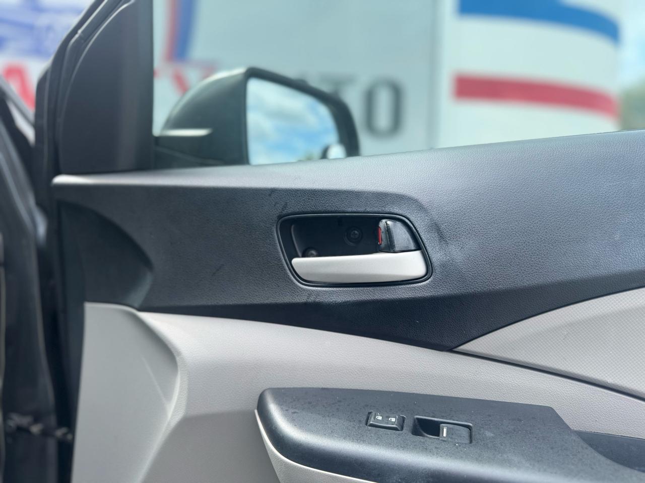 Honda CR-V LX 2WD 5-Speed AT 2013