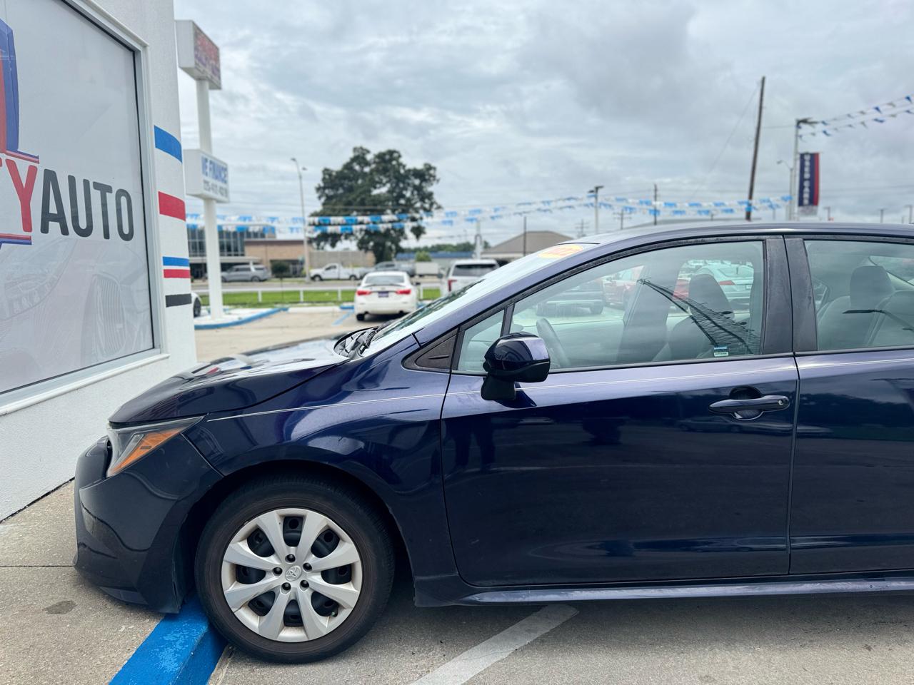 Toyota Corolla LE 2022