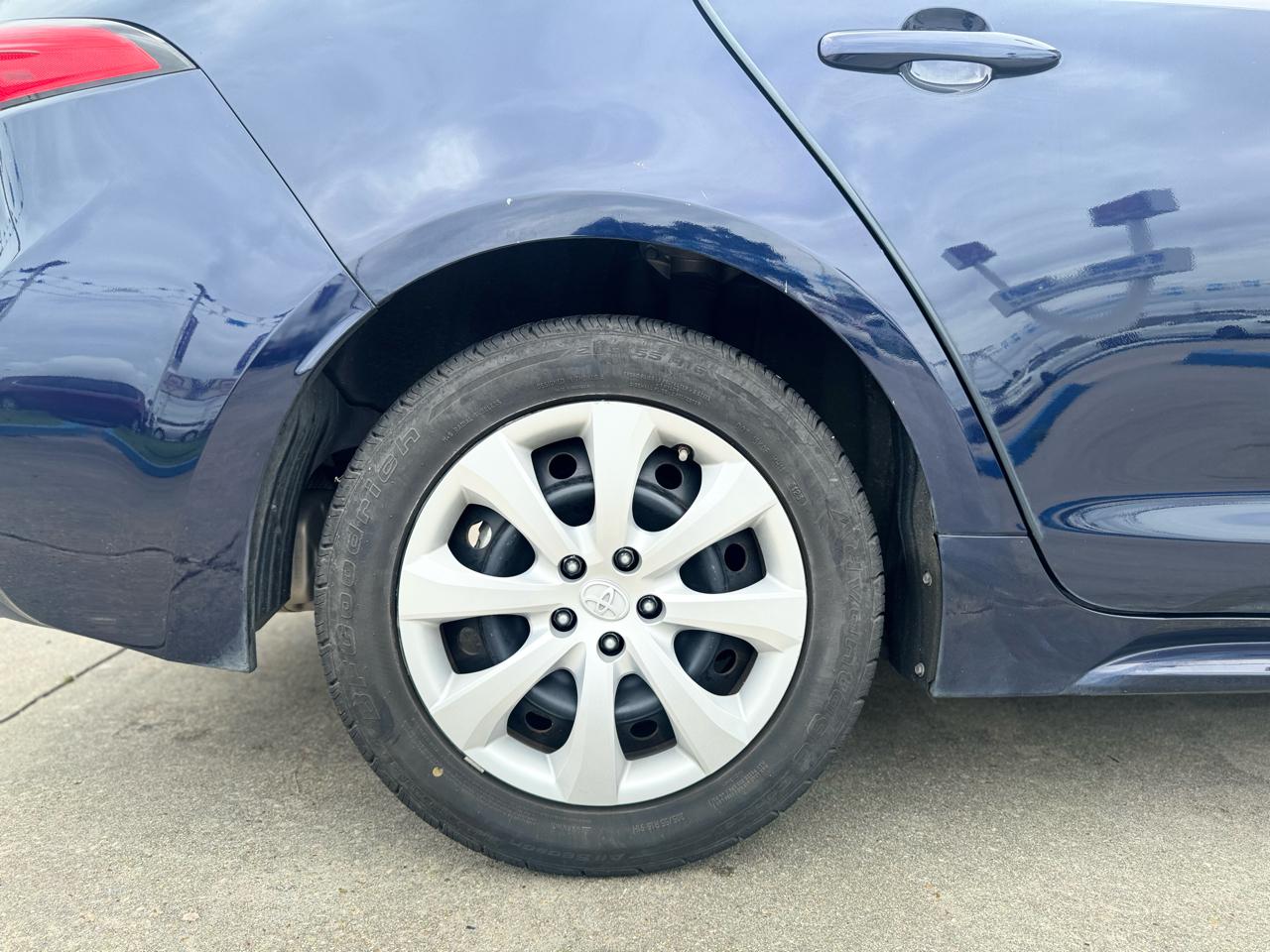 Toyota Corolla LE 2022