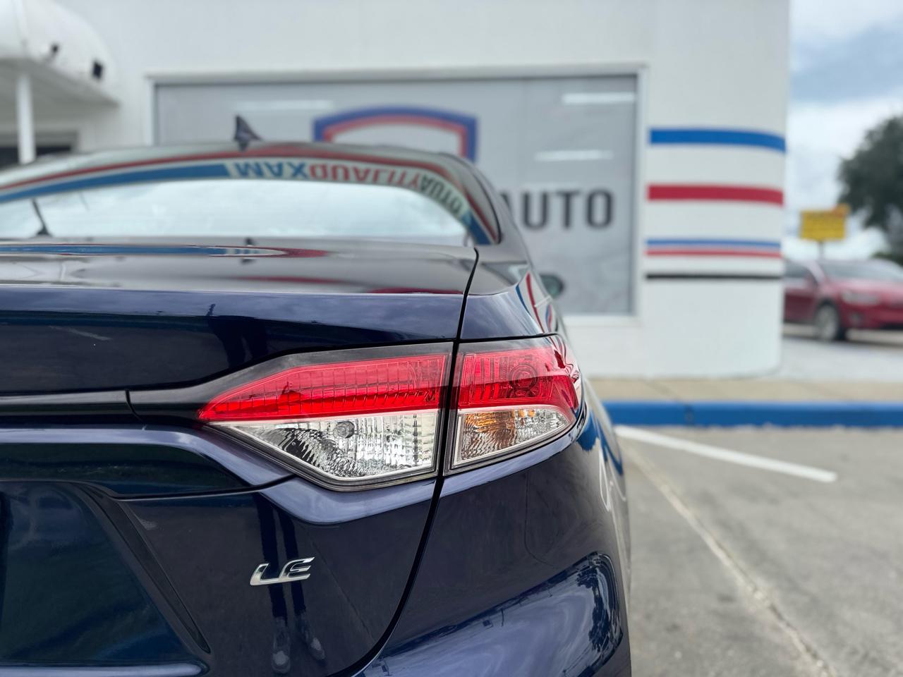 Toyota Corolla LE 2022