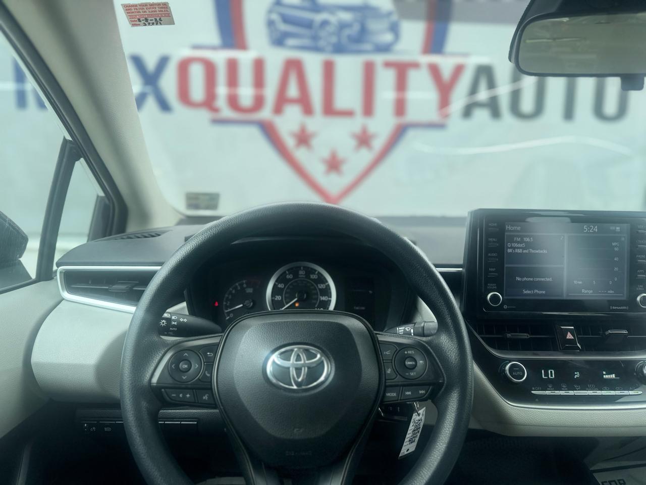 Toyota Corolla LE 2022