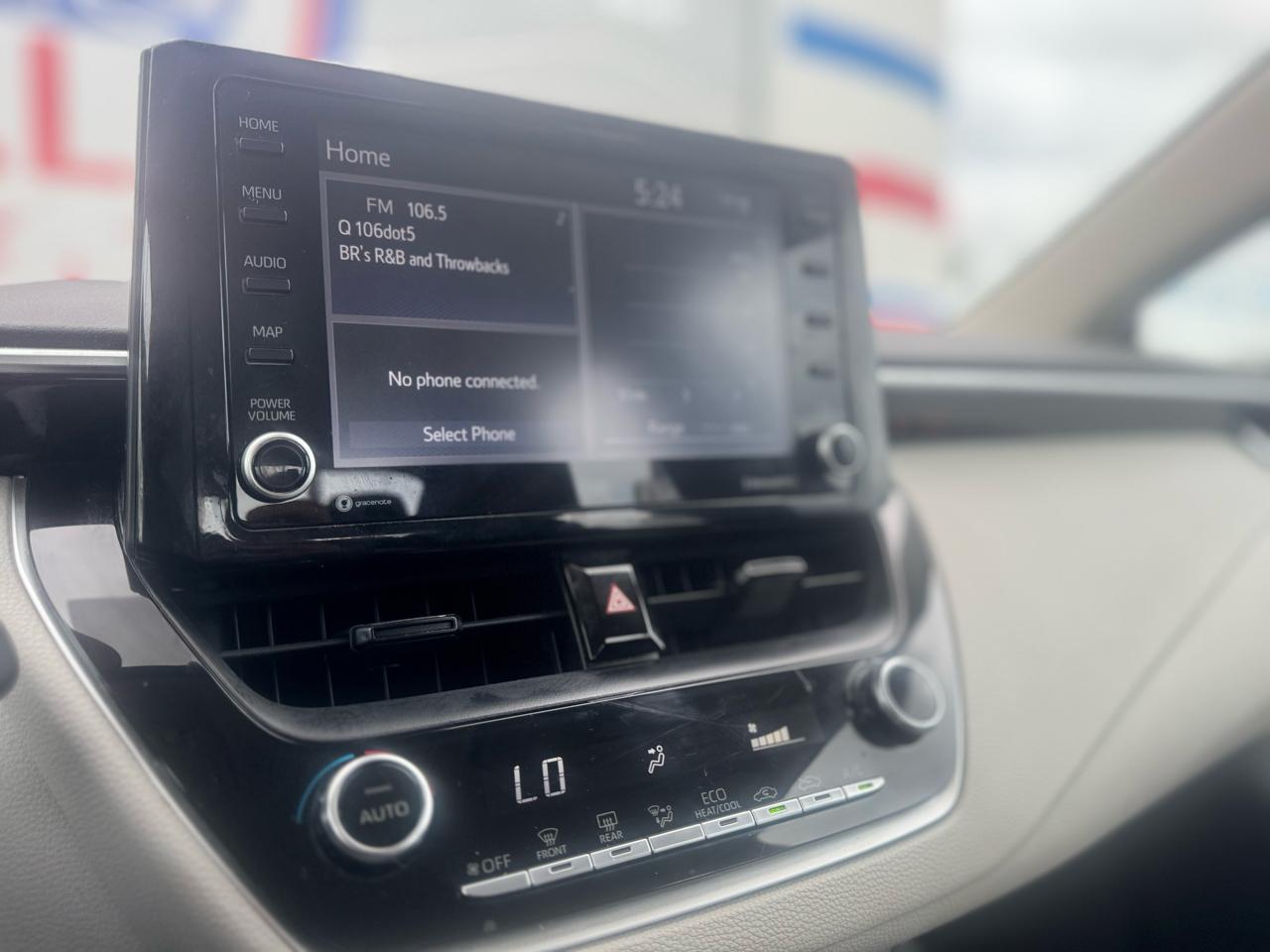 Toyota Corolla LE 2022
