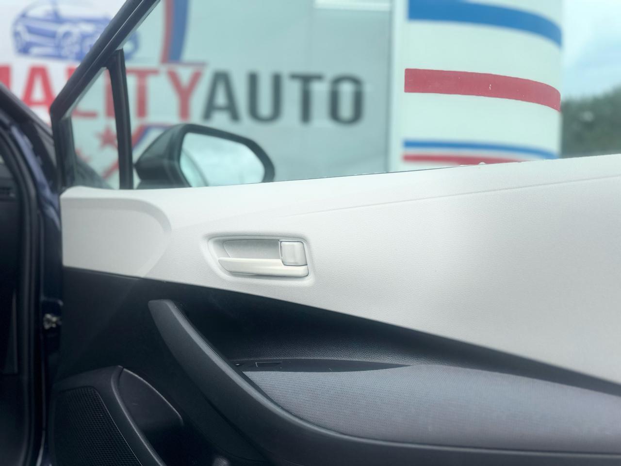 Toyota Corolla LE 2022