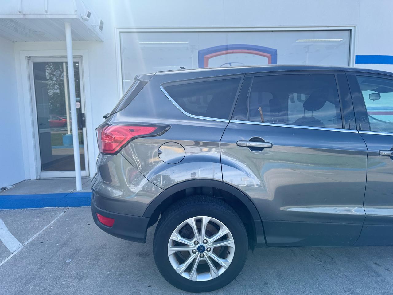 Ford Escape SE FWD 2019