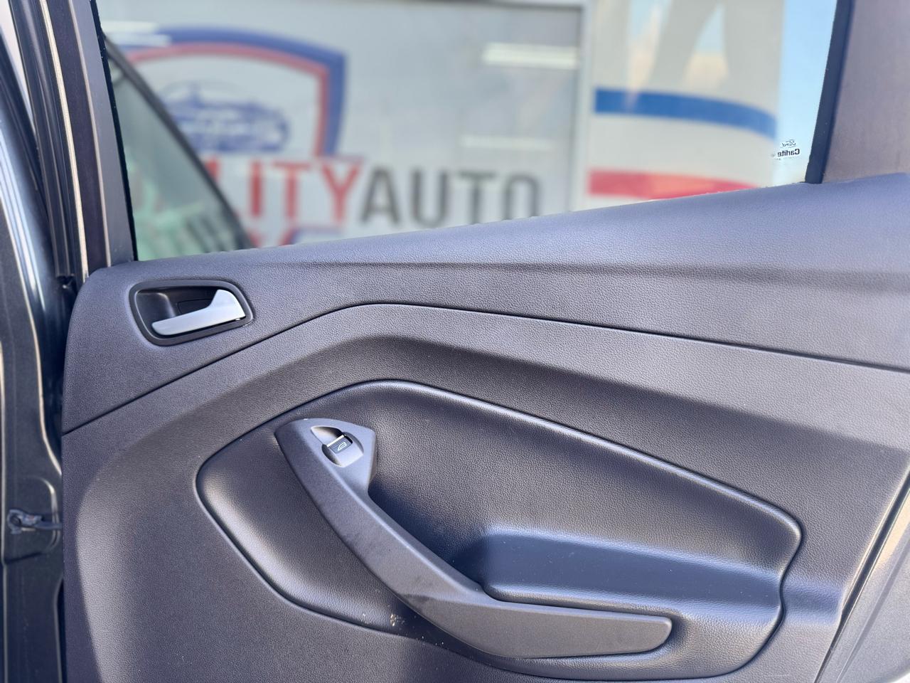 Ford Escape SE FWD 2019