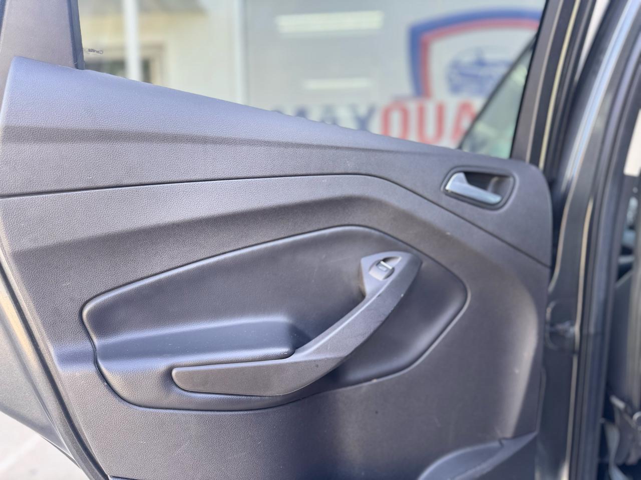 Ford Escape SE FWD 2019