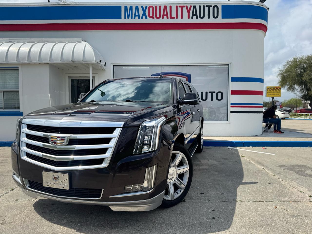 Cadillac Escalade ESV Luxury 4WD 2016