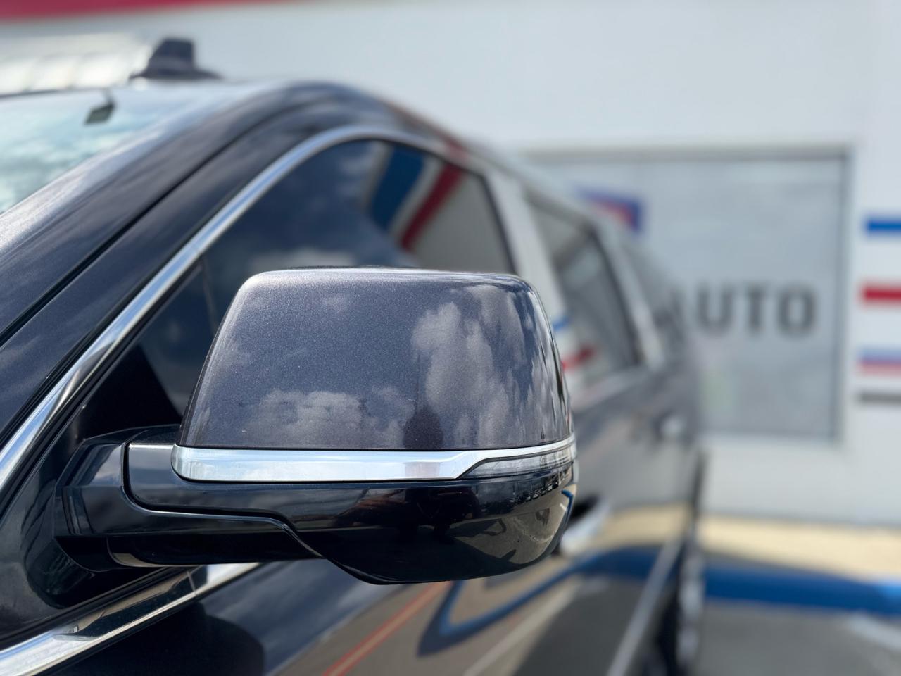 Cadillac Escalade ESV Luxury 4WD 2016