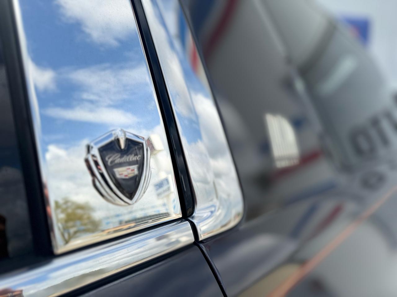 Cadillac Escalade ESV Luxury 4WD 2016