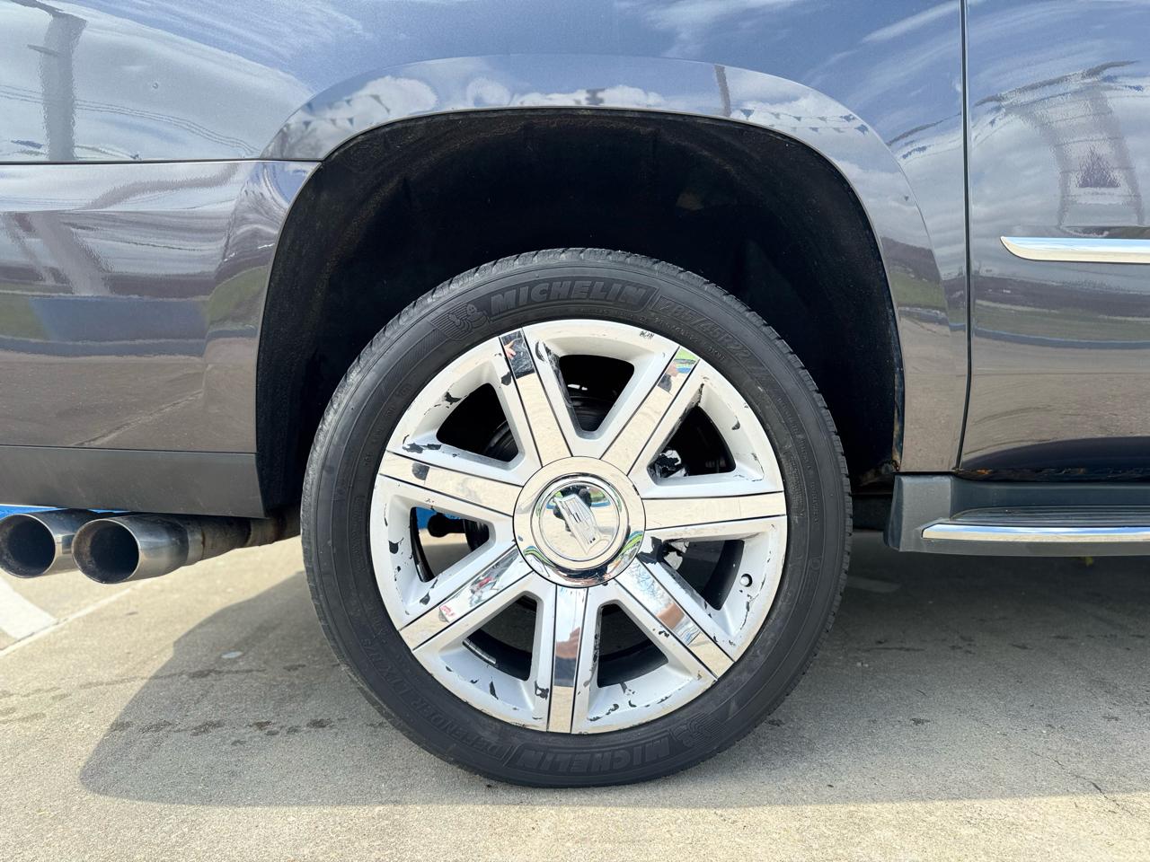 Cadillac Escalade ESV Luxury 4WD 2016