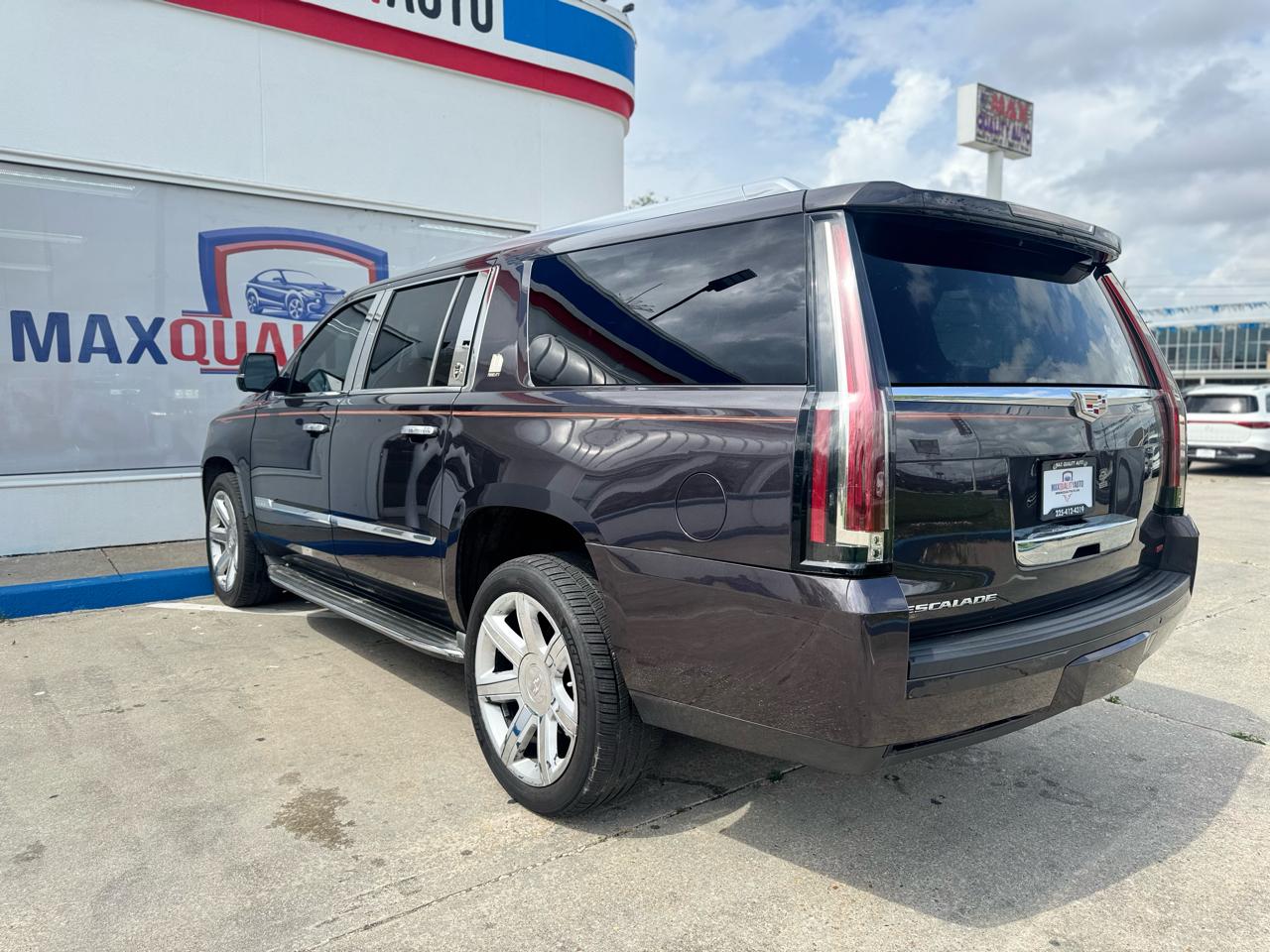 Cadillac Escalade ESV Luxury 4WD 2016