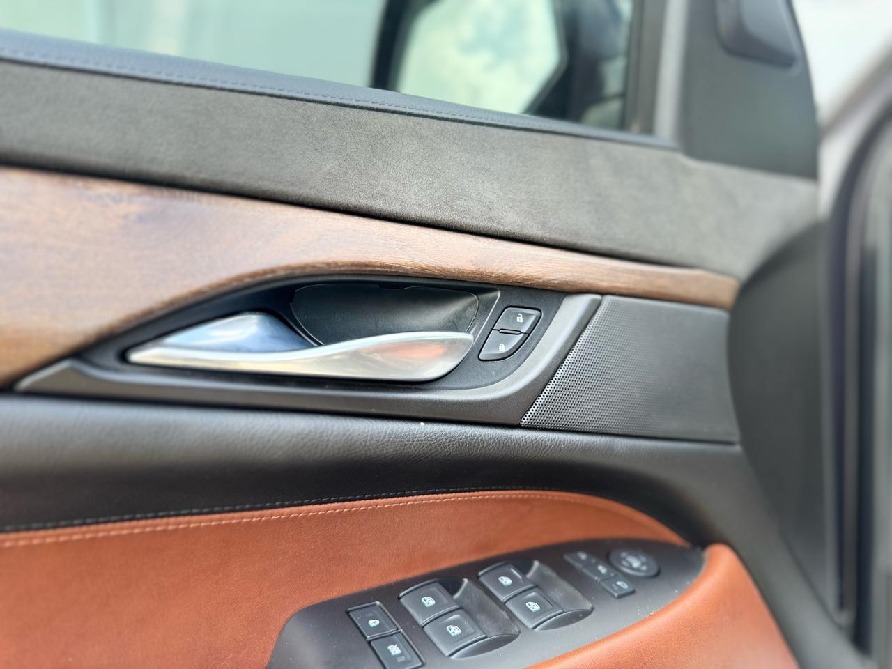 Cadillac Escalade ESV Luxury 4WD 2016