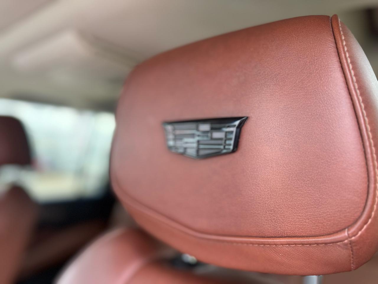 Cadillac Escalade ESV Luxury 4WD 2016