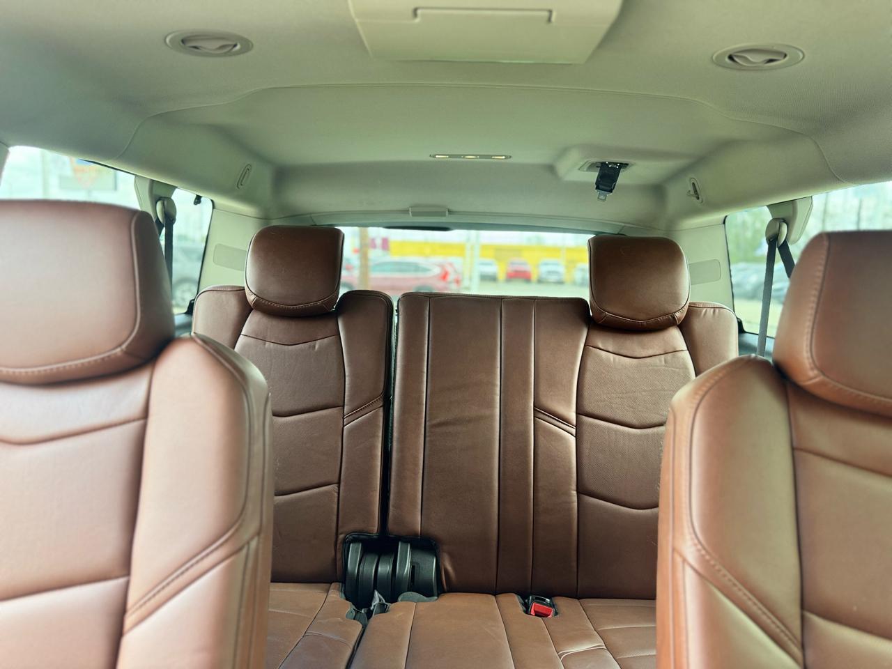 Cadillac Escalade ESV Luxury 4WD 2016