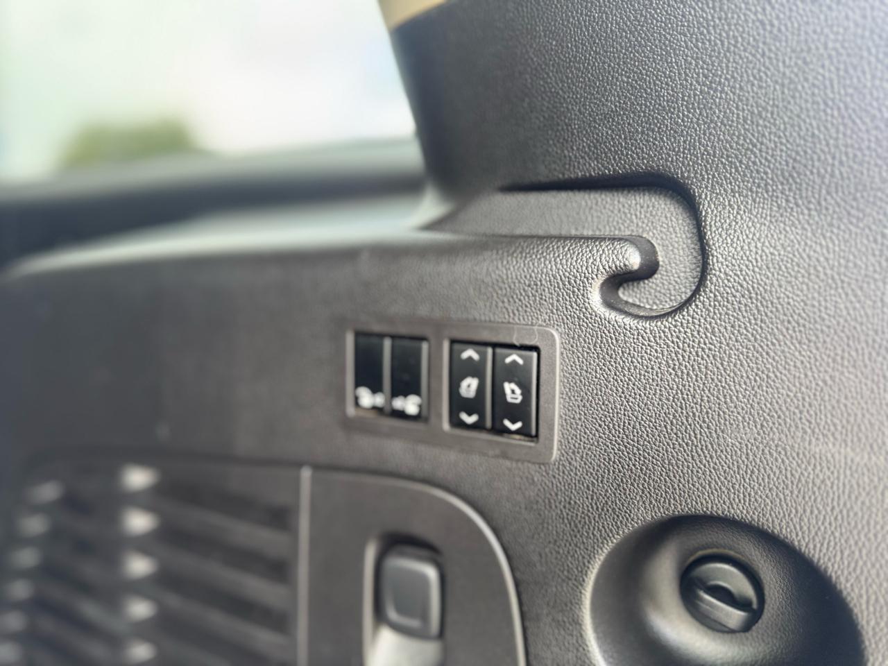 Cadillac Escalade ESV Luxury 4WD 2016