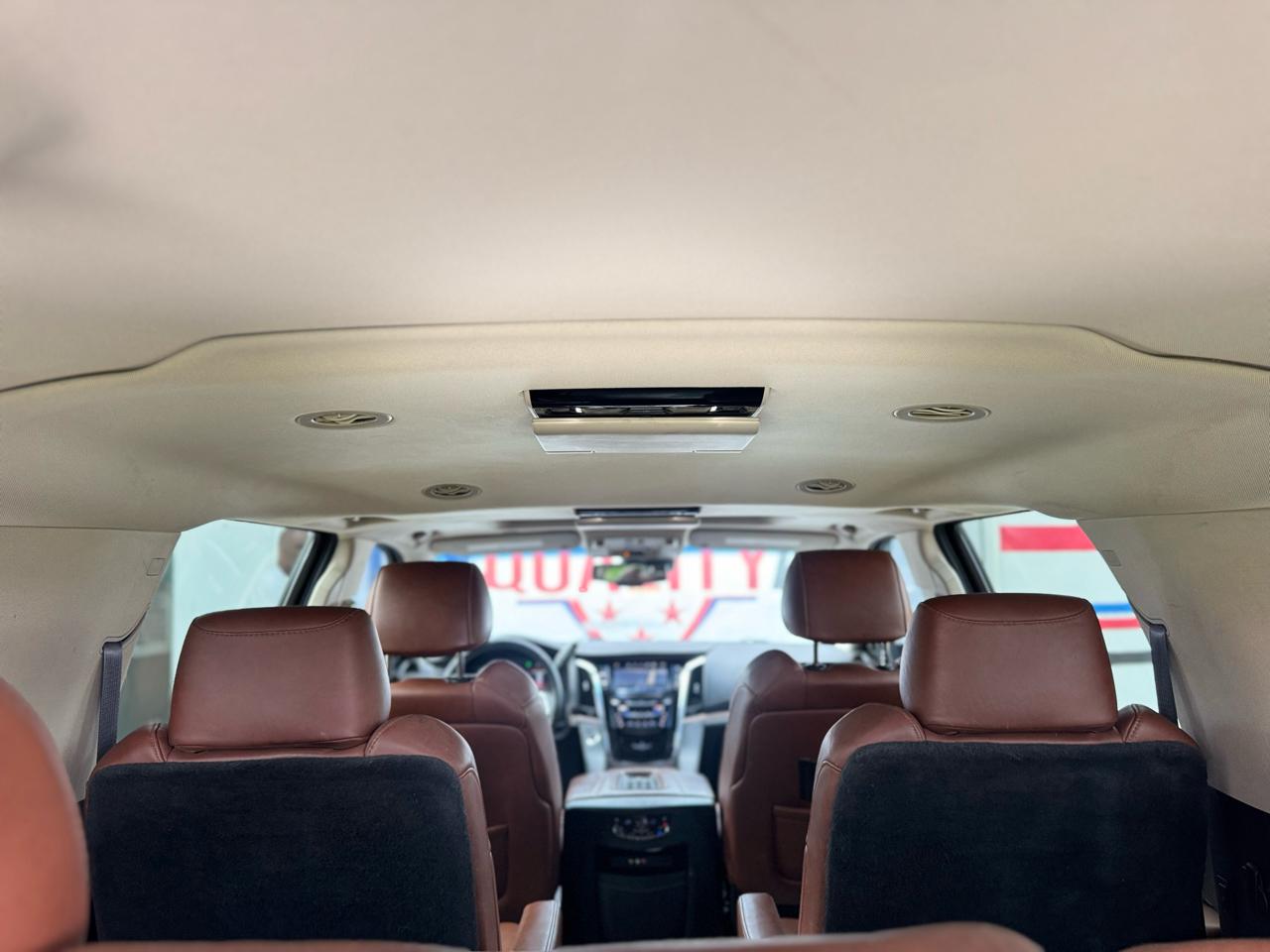 Cadillac Escalade ESV Luxury 4WD 2016