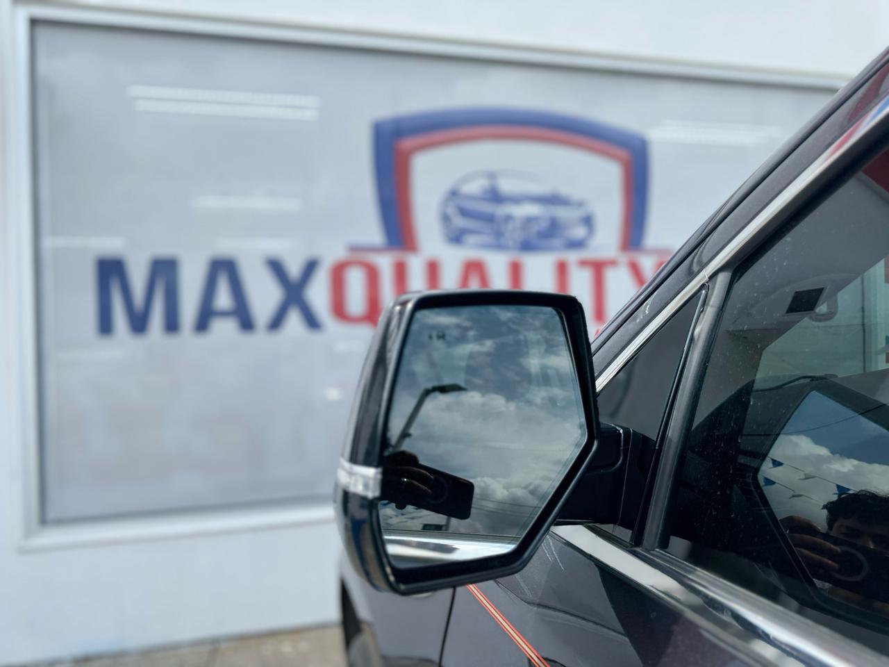 Cadillac Escalade ESV Luxury 4WD 2016