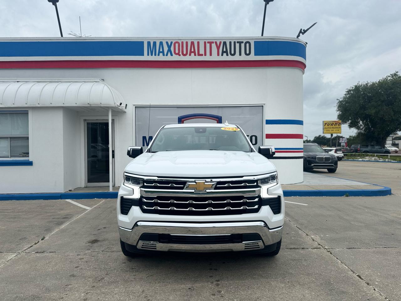 Chevrolet Silverado 1500 LTZ Crew Cab 4WD 2023
