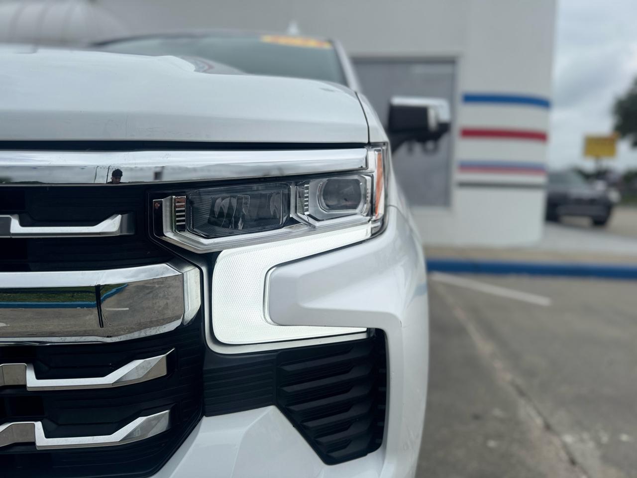 Chevrolet Silverado 1500 LTZ Crew Cab 4WD 2023