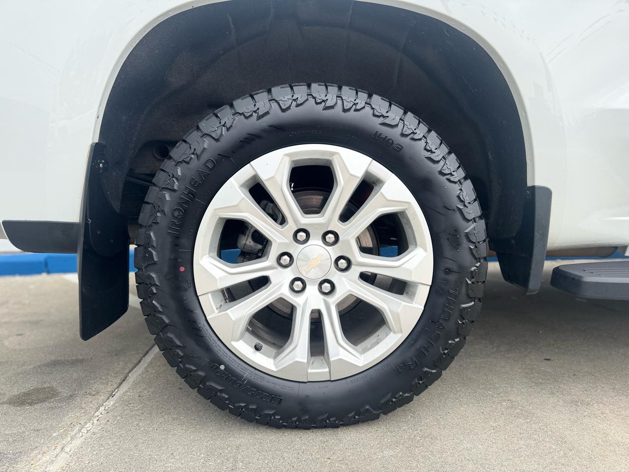 Chevrolet Silverado 1500 LTZ Crew Cab 4WD 2023