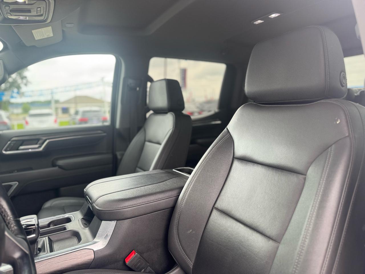 Chevrolet Silverado 1500 LTZ Crew Cab 4WD 2023