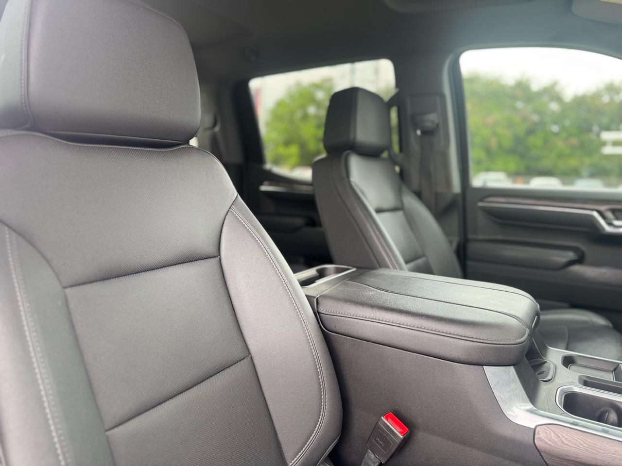 Chevrolet Silverado 1500 LTZ Crew Cab 4WD 2023