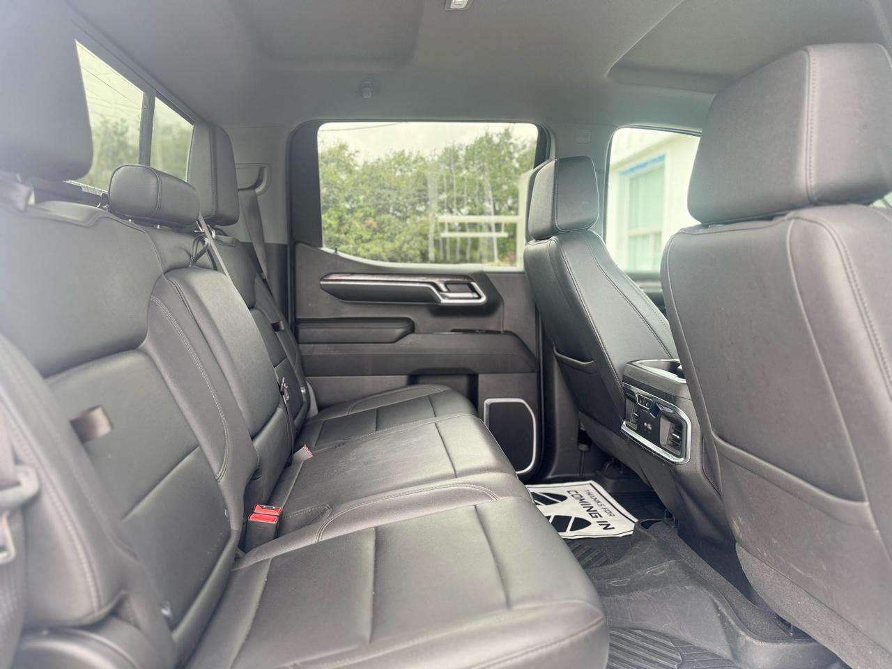Chevrolet Silverado 1500 LTZ Crew Cab 4WD 2023