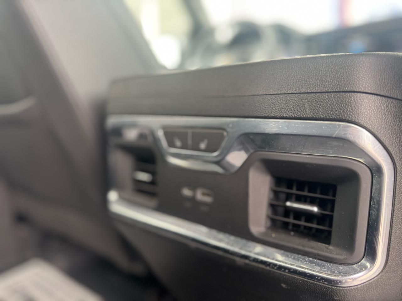 Chevrolet Silverado 1500 LTZ Crew Cab 4WD 2023