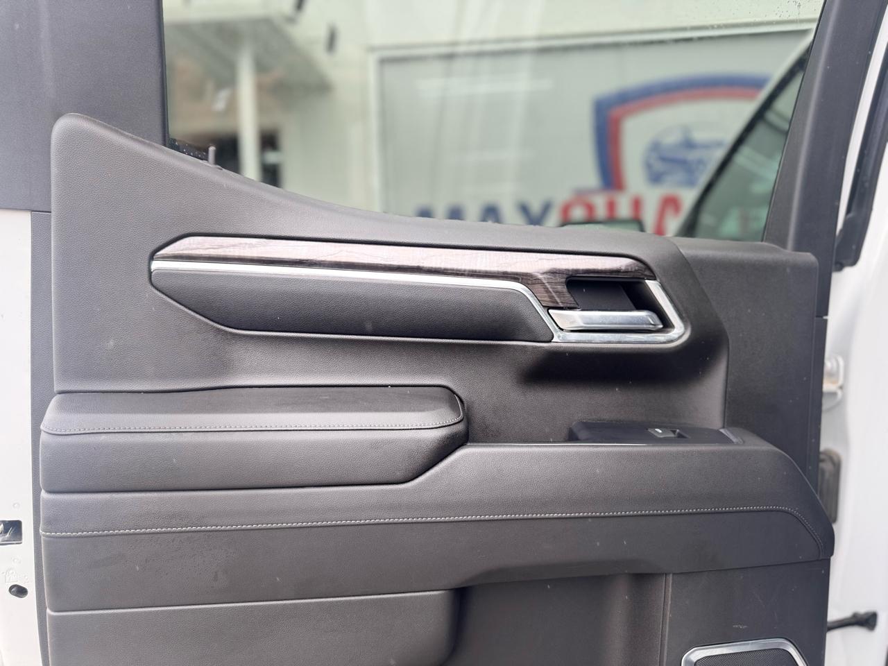 Chevrolet Silverado 1500 LTZ Crew Cab 4WD 2023