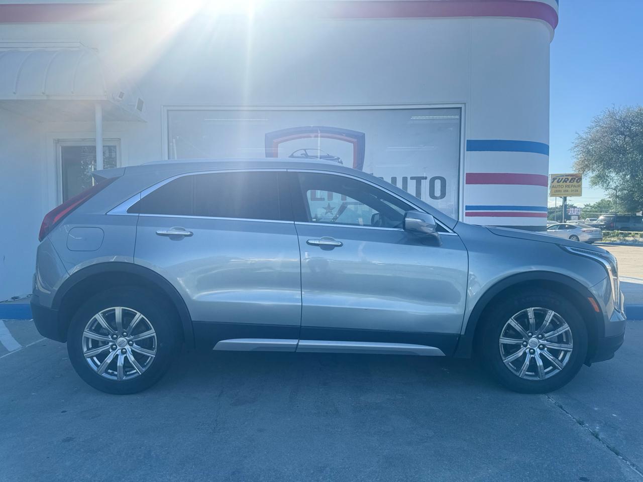 Cadillac XT4 Premium Luxury AWD 2023