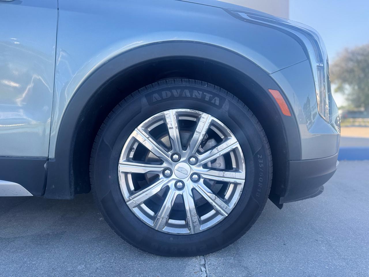 Cadillac XT4 Premium Luxury AWD 2023