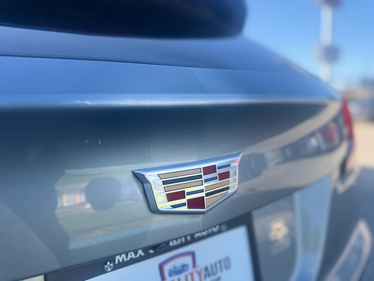 Cadillac XT4 Premium Luxury AWD 2023