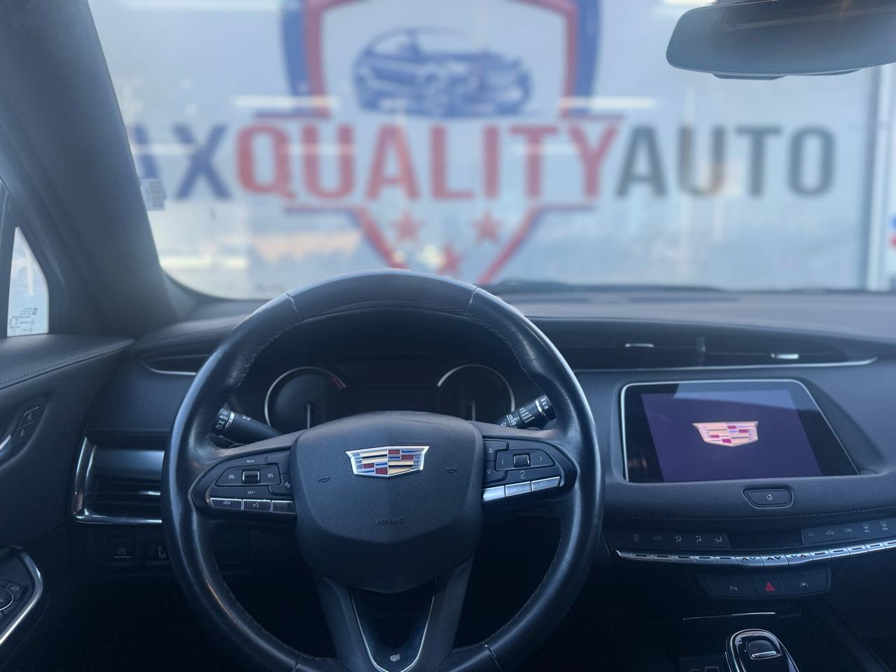 Cadillac XT4 Premium Luxury AWD 2023