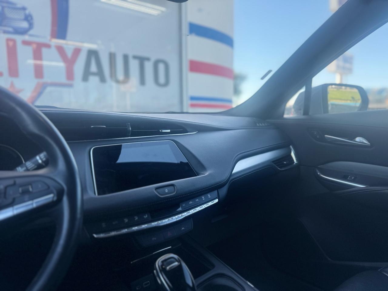 Cadillac XT4 Premium Luxury AWD 2023