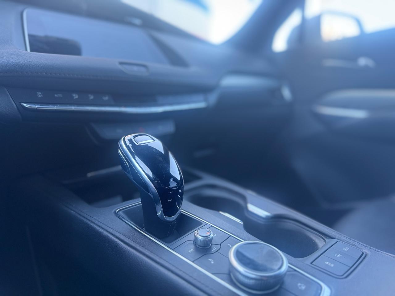 Cadillac XT4 Premium Luxury AWD 2023