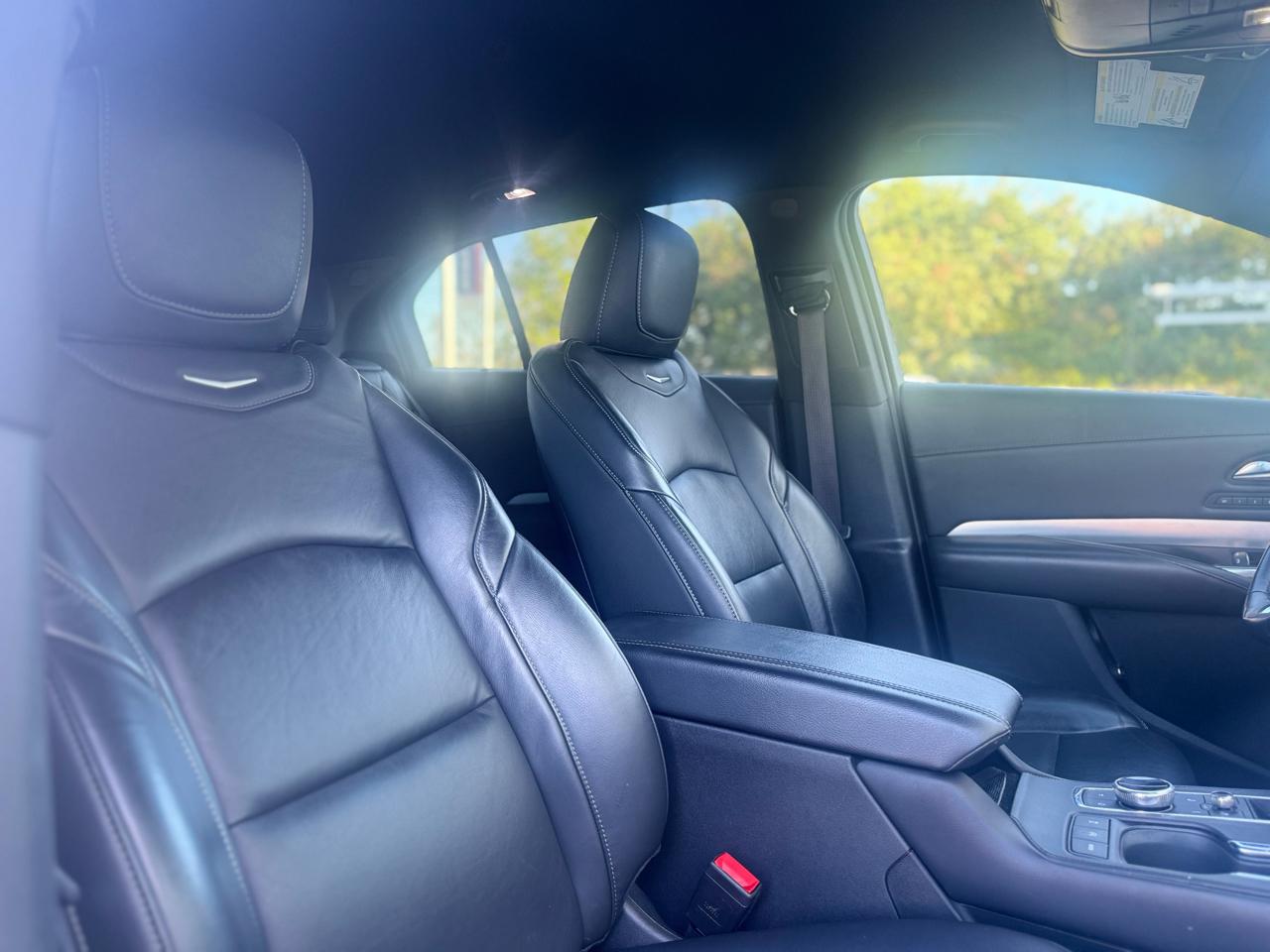 Cadillac XT4 Premium Luxury AWD 2023