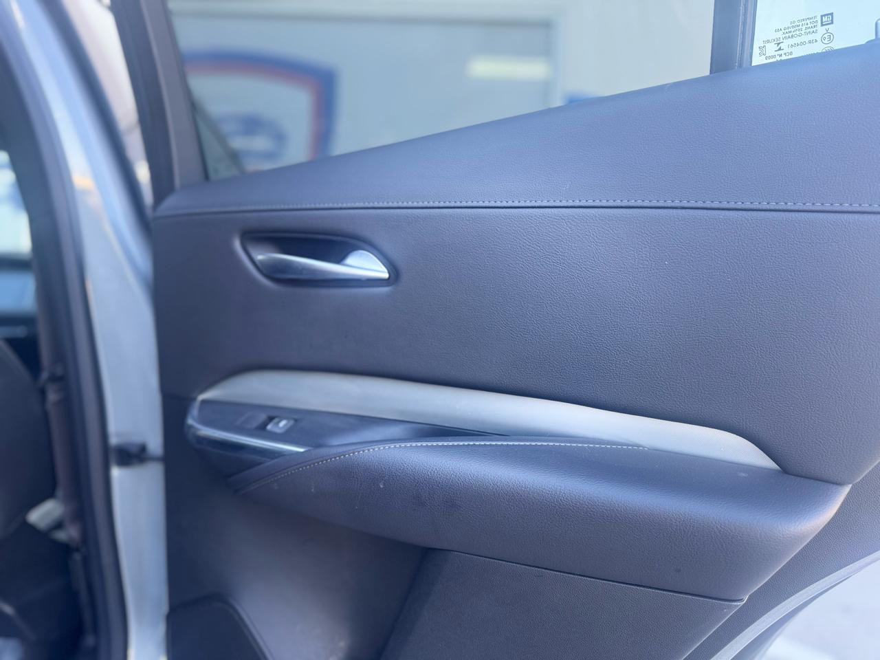 Cadillac XT4 Premium Luxury AWD 2023